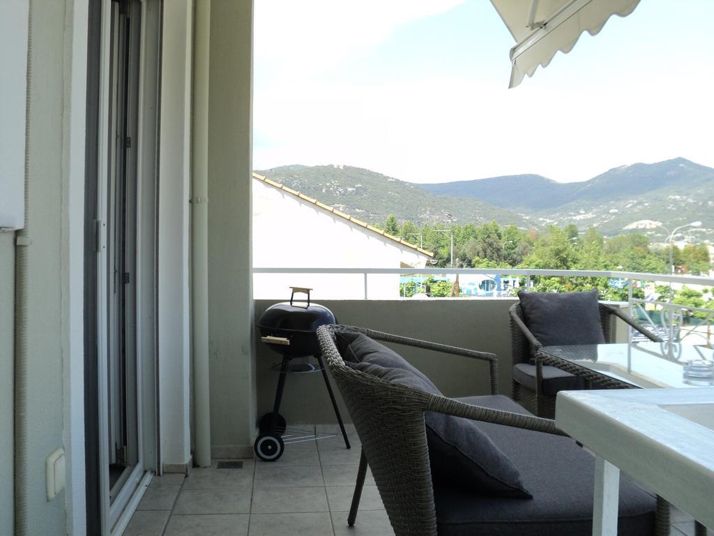 Serenada Apartment Nea Iraklitsa Bagian luar foto