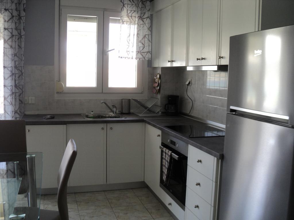 Serenada Apartment Nea Iraklitsa Bagian luar foto