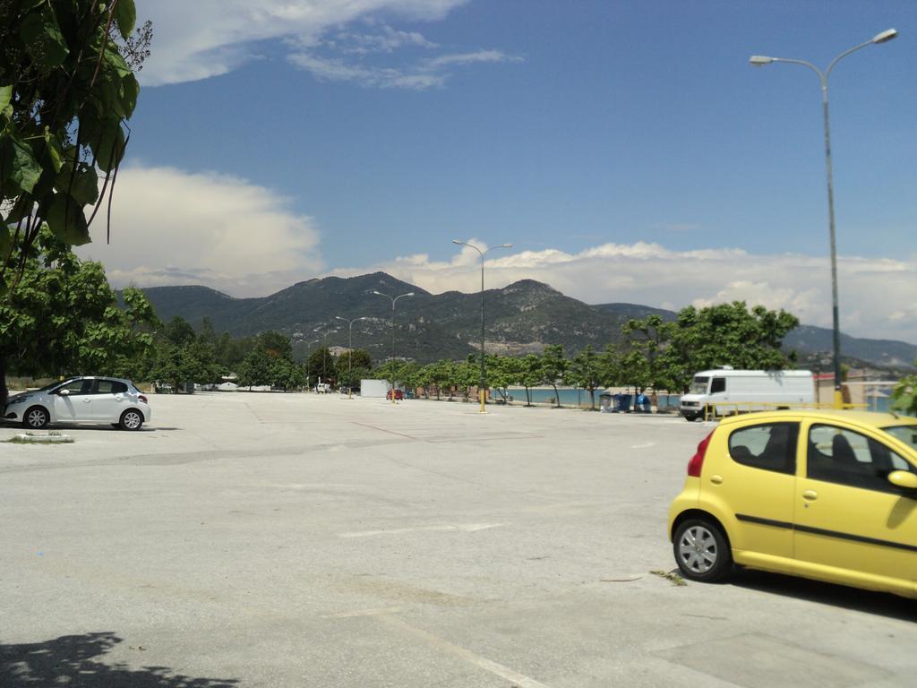 Serenada Apartment Nea Iraklitsa Bagian luar foto